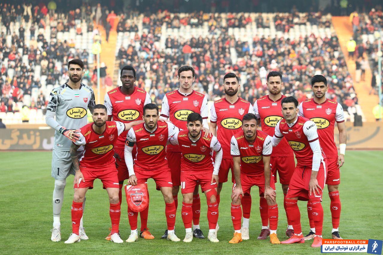 سعید صادقی بازیکن تیم فوتبال پرسپولیس در جریان بازی با هوادار مصدوم شد