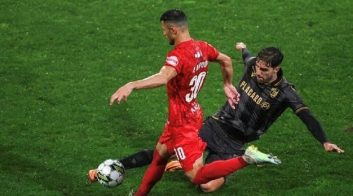 علی علیپور مهاجم پیشین پرسپولیس از فهرست تیم پرتغالی خط خورد