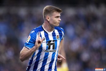 سوسیداد ؛ الکساندر شورلوت برنده ماهی بزرگ از سوی باشگاه سوسیداد