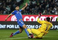 مهدی طارمی در آستانه حضور در تاتنهام قرار دارد