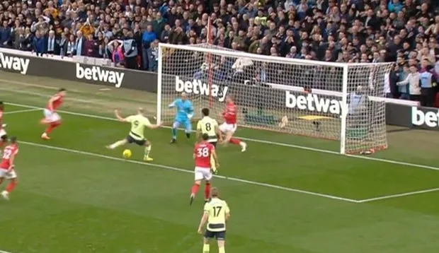 سیتی ؛ از دست رفتن دو موقعیت گلزنی از شش قدم از سوی هالند