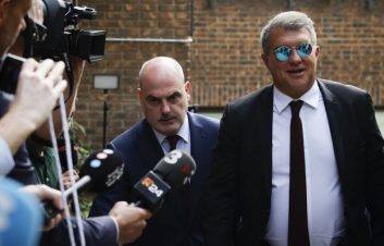 نشست خبری خوان لاپورتا درباره بارساگیت تا 2 الی 3 هفته آینده