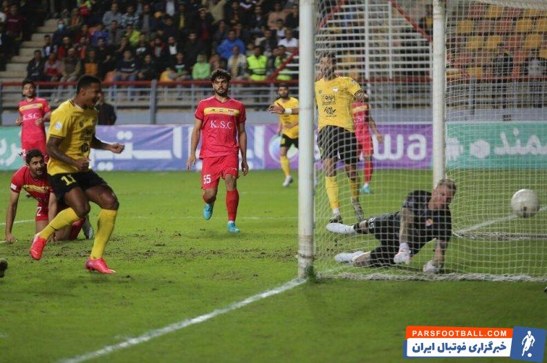 3 گل به خودی از سوی فولاد در 19 دیدار اخیرشان در لیگ برتر