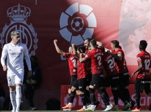 واکنش نشریات اسپانیایی به فاصله 8 امتیازی بارسلونا و رئال مادرید در صدر جدول لالیگا