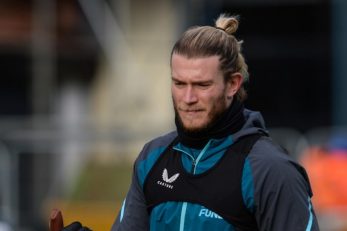 لوریس کاریوس