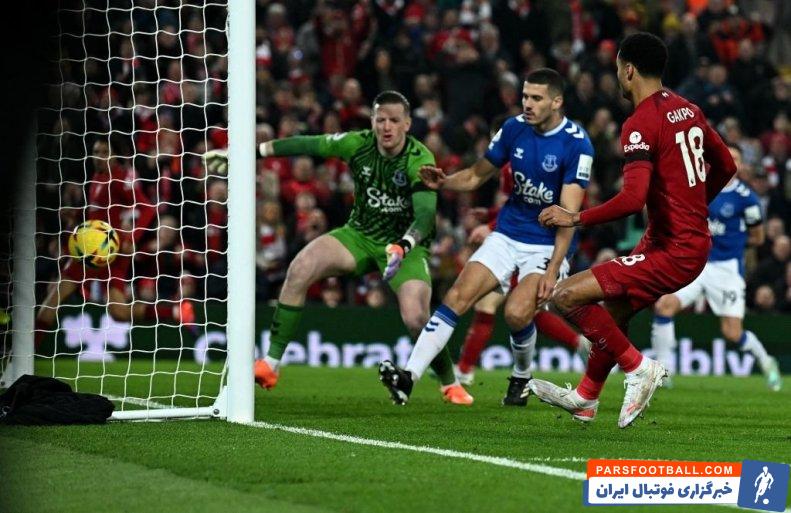 خاکپو ؛ گلزنی خاکپو در دیدار برابر اورتون 