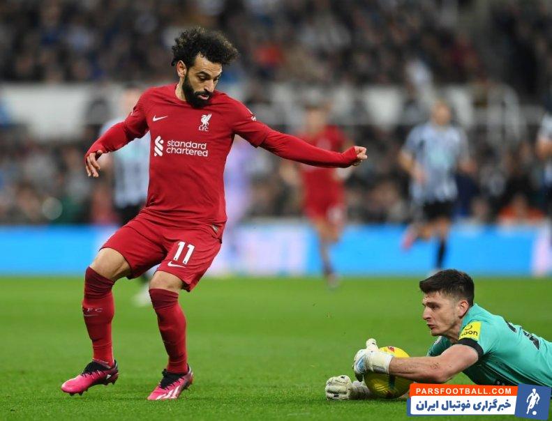 لیورپول ؛ گرفتن توپ با دست در بیرون از محوطه جریمه