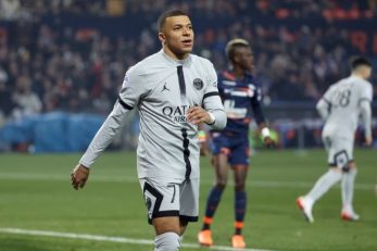 پی اس جی ؛ امباپه : بیایید قوی و متحد بمانیم. اینجا پاریس است