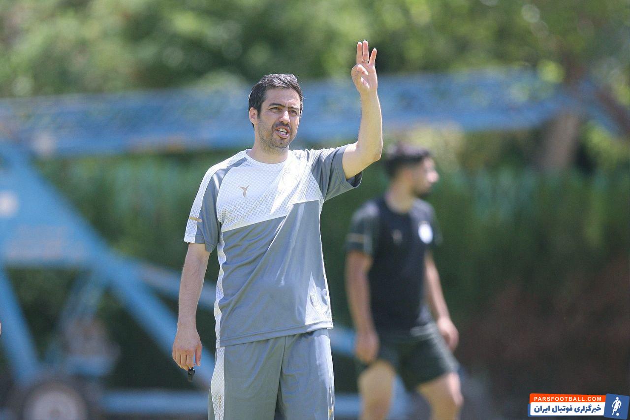 خسرو حیدری مربی استقلال مورد سوء قصد از سوی چند زورگیر قرار گرفت