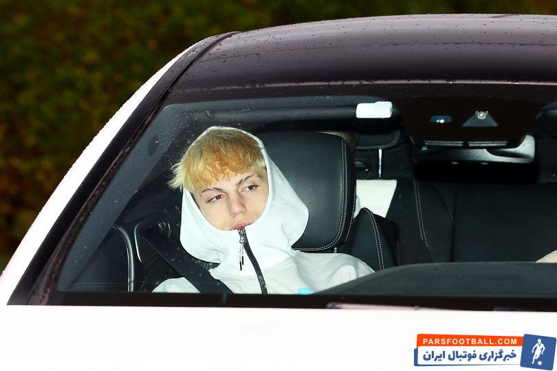 منچستریونایتد ؛ چهره غمگین کاسمیرو، گارناچو، سانچو و ... لحظه ورود به کمپ تمرینی