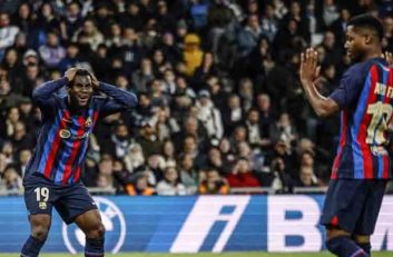 عذرخواهی آنسو فاتی از فرانک کسیه به دلیل گل نشدن توپش در ال کلاسیکو