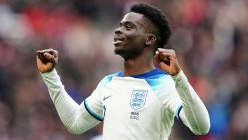 ساکا ؛ آدامز : تنها مسی بهتر از ساکا است