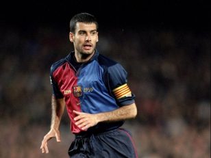 گواردیولا با پیراهن شماره 4 بارسلونا