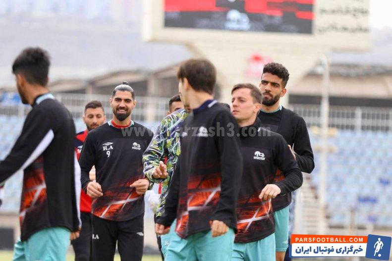 تمرینات تراکتور برای دیدار با پرسپولیس در حضور هواداران