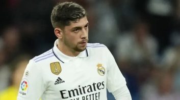 رئال مادرید ؛ همسر والورده : به بازیکن ویارئال می‌گویم که خدایی آن بالاست