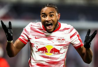 انکونکو ؛ خوشحالی گل انکونکو با باد کردن بادکنک