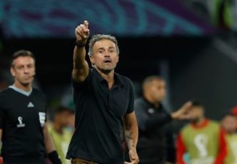 وسوسه انریکه برای قبول هدایت ناپولی ایتالیا