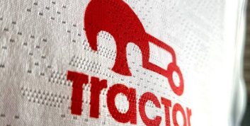 تراکتور مجوز حرفه ای دریافت کرد