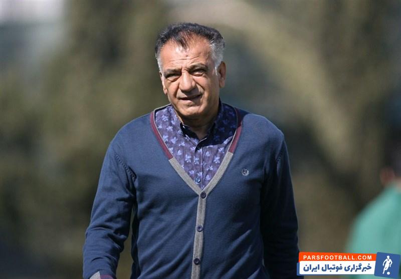 طاهری : بازیکنان ما خیلی وقت است که پول نگرفتهاند