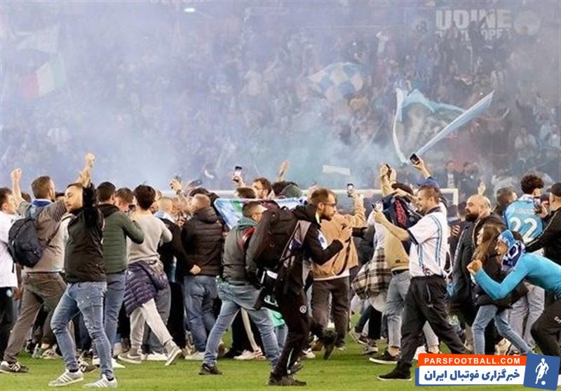 ناپولی ؛ حضور یک هوادار در رختکن ناپولی پس از جشن قهرمانی