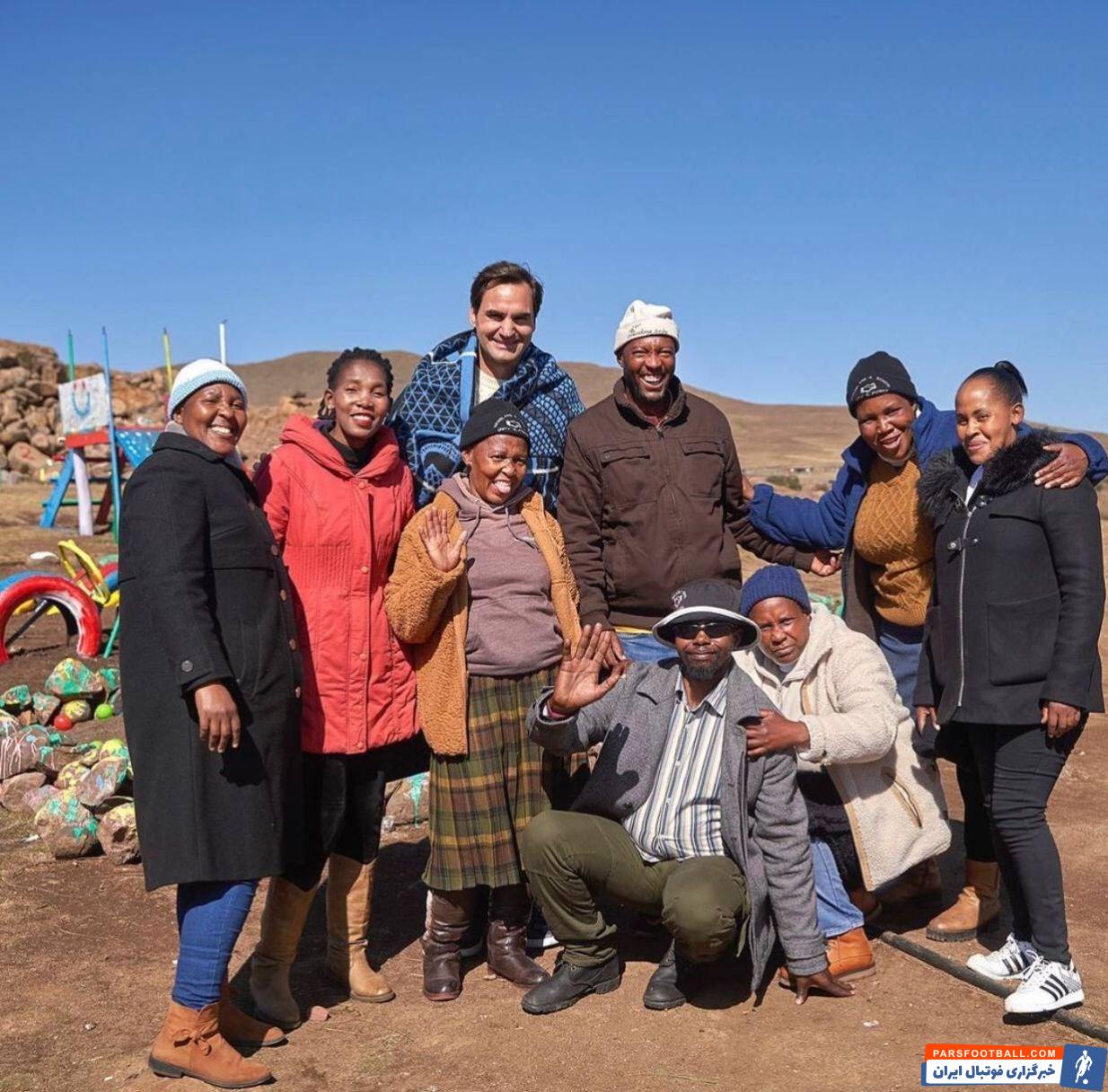 فدرر ؛ تصاویری از راجرز فدرر در لسوتو هنگام عملیات خیرخواهانه