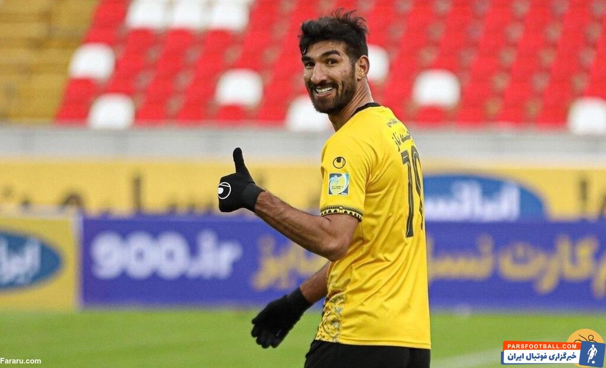 مغانلو ؛ حضور مغانلو روی سکو ها در دیدار برابر نفت مسجد سلیمان