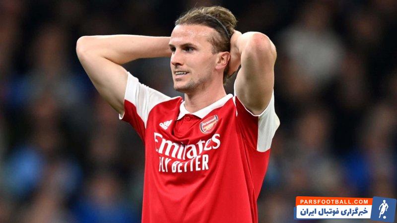 آرسنال ؛ امانوئل پتی : با هولدینگ نمی توان قهرمان شد