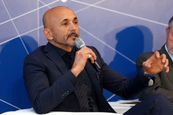 ناپولی ؛ اسپالتی : ناپولی سزاوار این قهرمانی بود