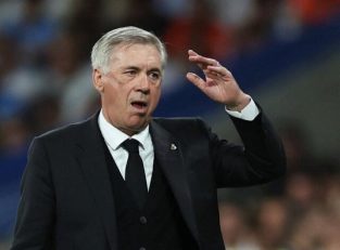 رئال مادرید ؛ آنچلوتی : تنها یک برخورد جزئی بود و مصدومیت کاماوینگا جدی نیست