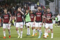 میلان ؛ اعتراض مستقیم هواداران میلان به بازیکنان پس از باخت به اسپتزیا