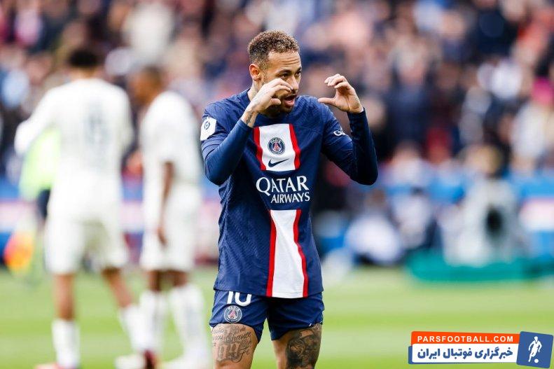 نیمار ؛ نویل : خرید نیمار باعث به هم ریختن روند ساخت تیم است