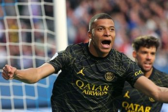 پاری سن ژرمن ؛ گلزنی امباپه در دیدار برابر تروا پاری سن ژرمن ؛ گلزنی امباپه در دیدار برابر تروا