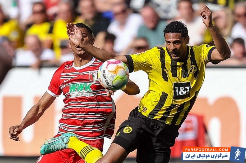 دورتموند ؛ اخراج اودوخای، مدافع آگزبورگ در دیدار برابر دورتموند 