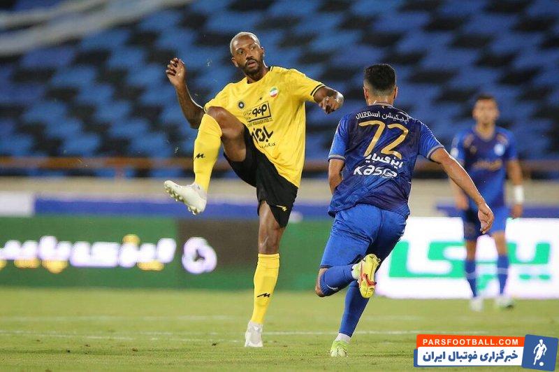 فرناندز همراه سپاهان به مسجدسلیمان می رود