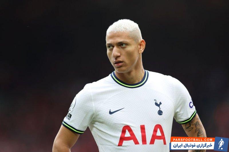 ریچارلیسون ؛ ریچارلیسون و تتوی چهره خودش بر پشتش