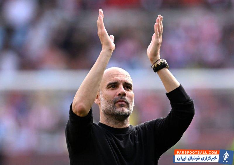 منچسترسیتی ؛ ژست جالب گواردیولا با سیگار برگ بر لب در جشن قهرمانی سیتی