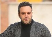 پرسپولیس ؛ تصویری از بهرنگ علوی با جام قهرمانی باشگاه پرسپولیس