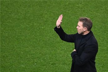 ناگلزمان ؛ خارج شدن ناگلزمان از فهرست هدایت پاری سن ژرمن