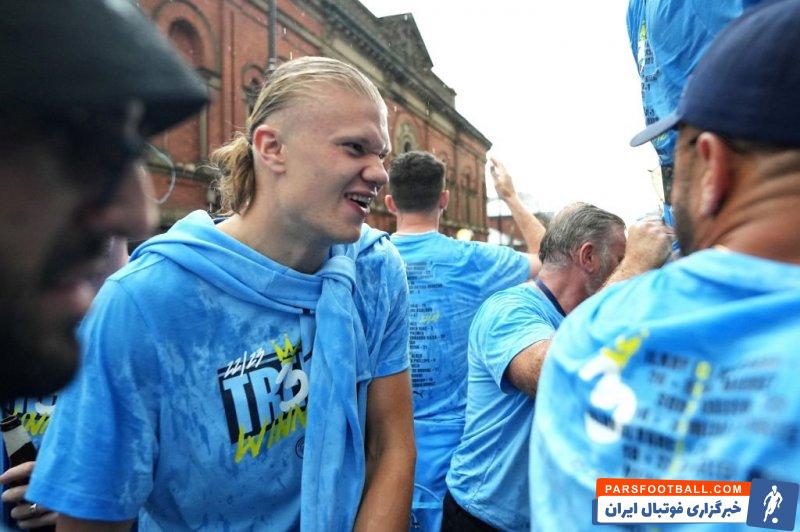 منچسترسیتی ؛ تصاویری از جشن خیابانی بازیکنان منچسترسیتی