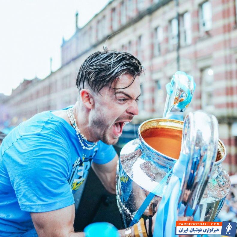 منچسترسیتی ؛ تصاویری از جشن خیابانی بازیکنان منچسترسیتی 