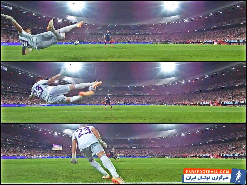 اسپانیا ؛ مهار پنالتی زیبای اونای سیمون با پا 