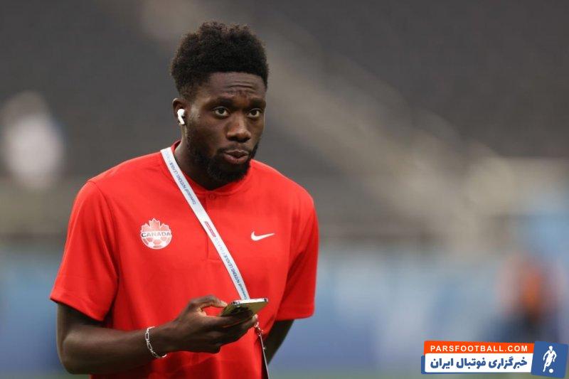 دیویس : سه، چهار سال گذشته و من در دفاع کنار اینجا گیر افتادهام