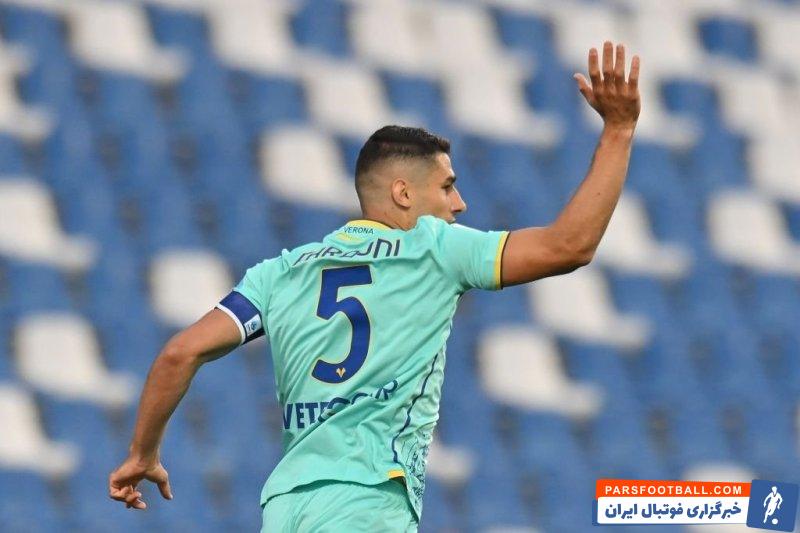 گرفتن توپ با دست از سوی داویده فرائونی در دیدار با اسپتزیا