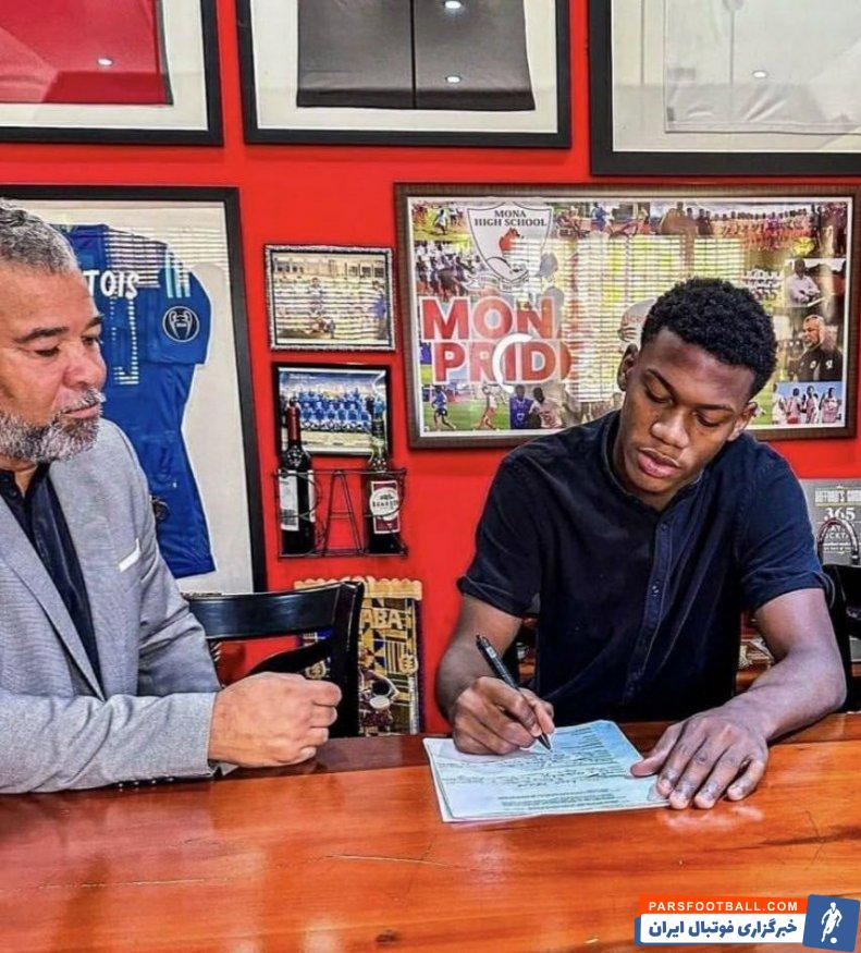 چلسی دوخوان ویسپر ریچاردز را جذب کرد