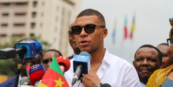 امباپه ؛ تاسیس مدرسه برای نابینایان و ناشنوایان در کامرون با کمک امباپه