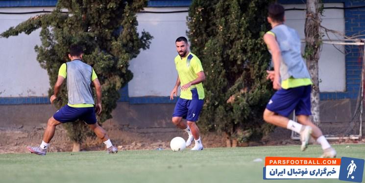 محمدی ؛ احتمال بالای جدایی مهرداد محمدی از استقلال