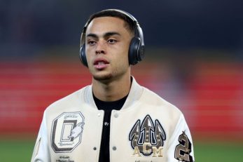 دست : احساس می‌کنم می‌توانم در بارسلونا به فوتبالم ادامه دهم