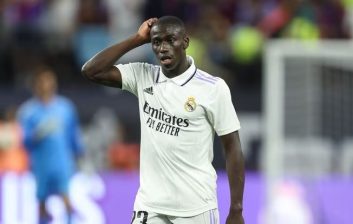 رئال مادرید ؛ مصدومیت فرلان مندی در دیدار برابر بارسلونا