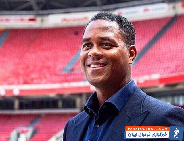 تراکتور ؛ اهدای پیراهن شماره ده تراکتور به کلایورت در حاشیه دیدار با دمیر اسپور