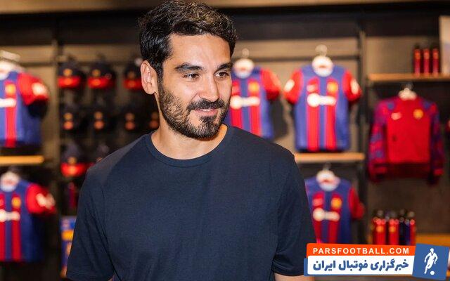 پدری : دیدن اینکه چگونه او می‌چرخد و توپ را از دست نمی‌دهد بسیار دیدنی است